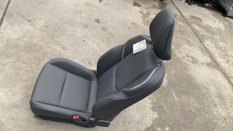 ⭕ 23-24 Toyota Prius Front Passenger Side 1st Row Seat Black Vinyl Sof