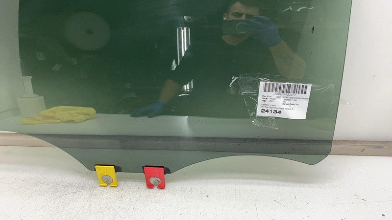 ⭕ 2021-2024 Chrysler Pacifica Rear Passenger Side Door Window Glass Ri