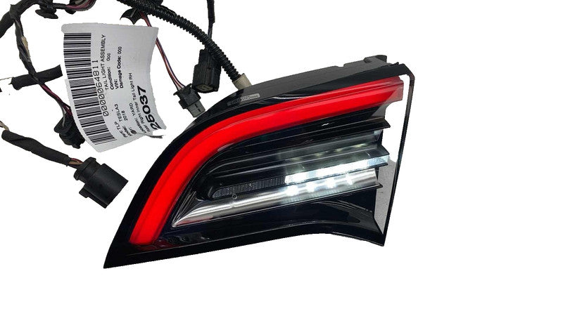 1077402-00-E ⭕ 2017-2023 Model 3 Rear Right Inner Taillight LED Tail Lamp 3-Pin 1077402-00-E