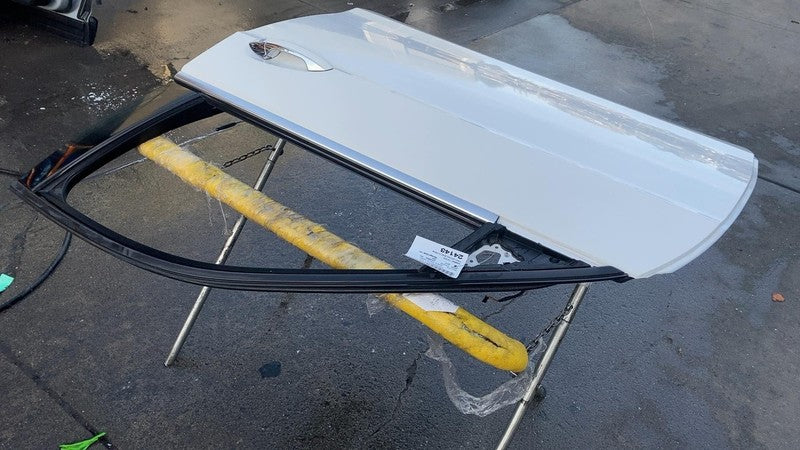 A 212 900 36 18 ⭕2014-2016 Mercedes-Benz E350 E400 Front Driver Side Door Shell Panel Left White