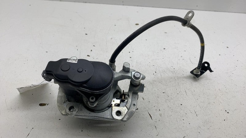 ⭕2023-2024 Toyota Prius Rear Passenger Side Caliper w/ Brake Hose Line