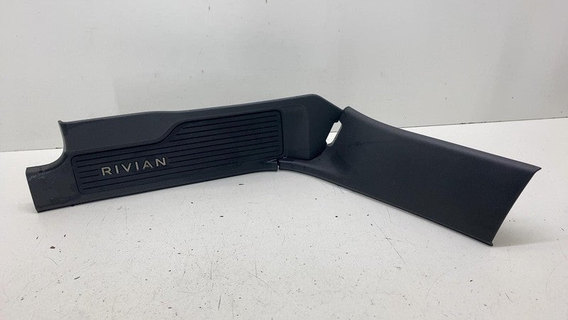 PT00219778 ⭕ 2022-2025 Rivian R1S Rear Left Sill Scuff Plate w/ C-Pillar Trim LH PT00219778