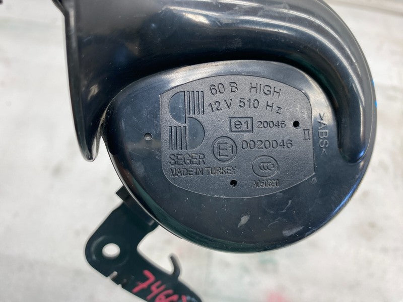 A050690 ⭕2012-2020 Tesla Model S Seger High Pitch Tone Horn 12V 510 Hertz w/ Bracket OEM