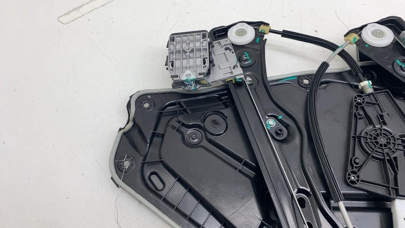 ⭕ 20-24 Model Y Rear Right Door Window Regulator & Motor w/ Carrier 14