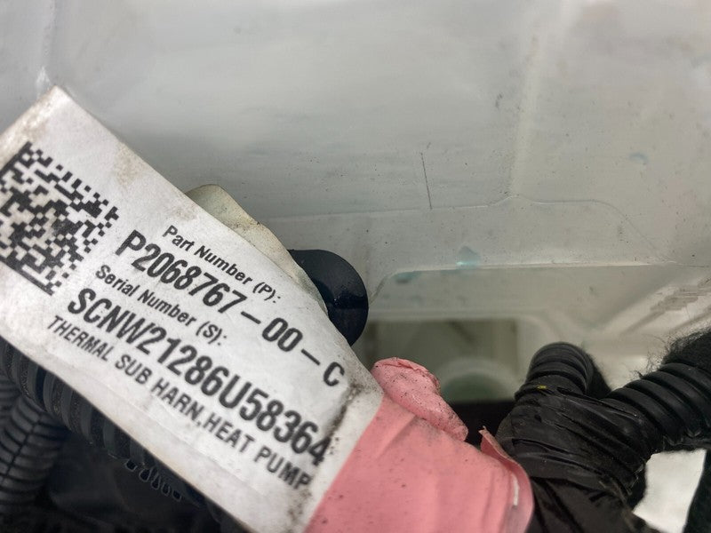 150685900D 20-23 Model Y Supermanifold Refrigerant Chiller & Coolant Reservoir 1546475-00-F