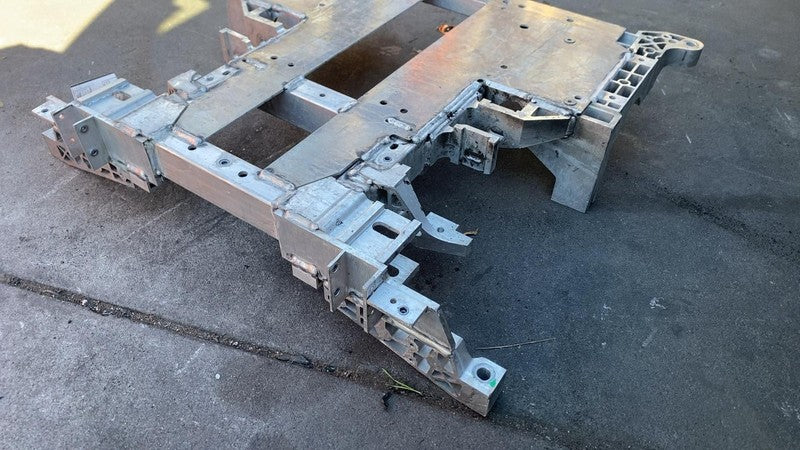 PT00001865 P ⭕ 2022-2023 Rivian R1S Front Subframe Bare Undercarriage Crossmember PT00001865P