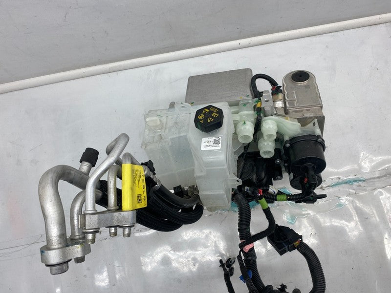 1523000 96 E 20-23 Model Y Supermanifold Refrigerant Chiller + Coolant Reservoir 1547595-96-F