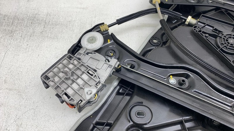 ⭕ 20-23 Tesla Model Y Rear Passenger Right Window Regulator & Motor 14