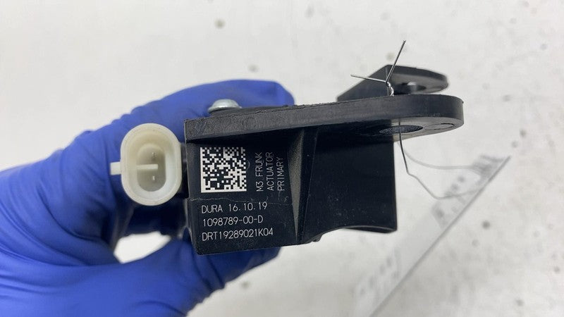 ⭕ 2017-2020 Model 3 Front Hood Lock Latch & Frunk Secondary Release 10