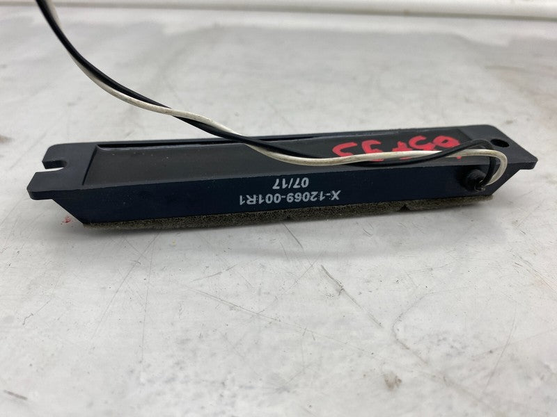 X-12069-001R1 ⭕ 12-20 Tesla Model S Keyless Entry Antenna Receiver Module Unit X-12069-001R1