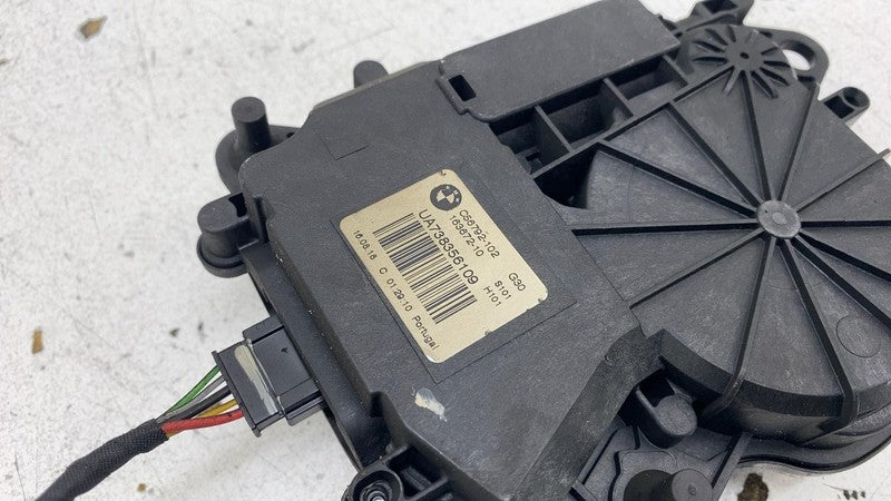 2019 BMW 530e G30 Rear Tailgate Trunk Lid Lock Latch Actuator Mechanis