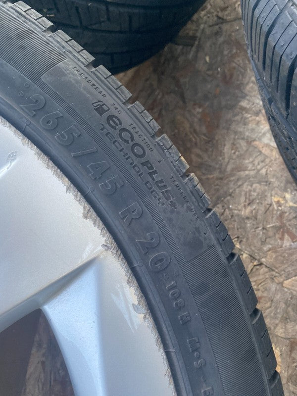 1027245 00 C 2016-2020 Tesla Model X 20" Wheel Rim 20x9.5 +40MM Continental Tire 275/45R20 x3