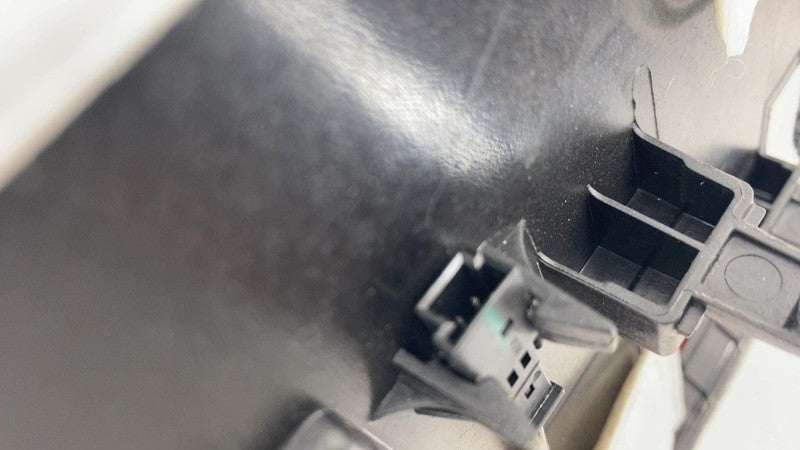 ⭕24-25 Model 3 Dash Instrument Panel Glove Box Storage w/ USB Drive 16