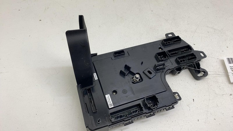 ⭕ 2017-2023 Model 3 Front Left Low Voltage Body Control Module Unit 10