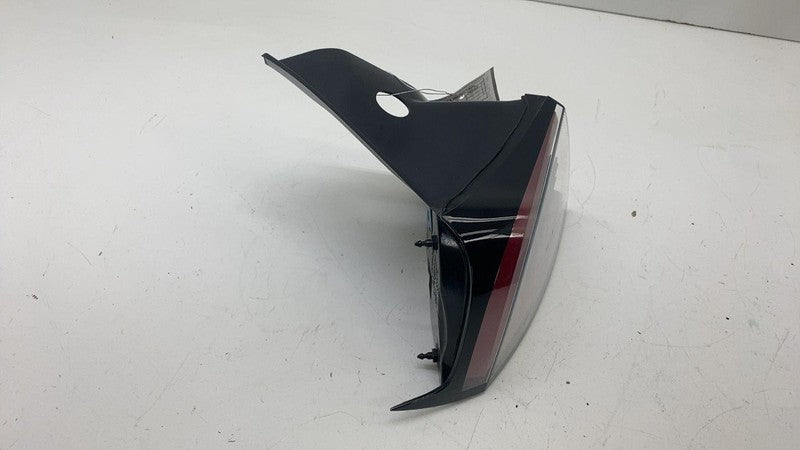 1077397 ⭕ 2017-2022 Tesla Model 3 Rear Exterior Taillight Outer Tail Lamp Left 1077397