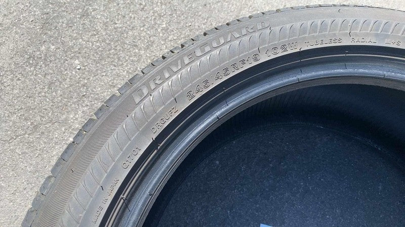 ⭕ Bridgestone Driveguard 245/45 RF19 102W Radial Tubeless Extra Load W