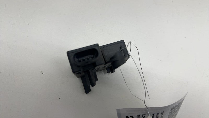 ⭕ 17-23 Tesla Model 3 Rear Bumper BCM Computer Body Control Module 109