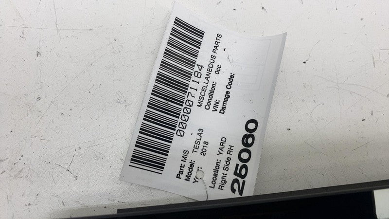 110044100B ⭕17-23 Model 3 Right B-Pillar Applique Glass Trim Molding w/ Camera 1100441-00-B