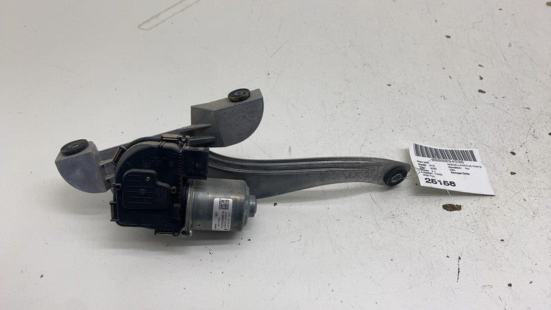⭕ 2022 Rivian EDV-700 Front Left Windsshield Wiper Motor Mechanism PT0