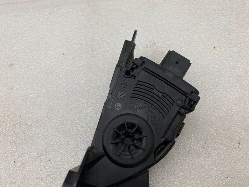 BE5C9F836AA ⭕ 2012-2015 Tesla Model S Accelerator Throttle Pedal Assembly BE5C 9F836-AA OEM