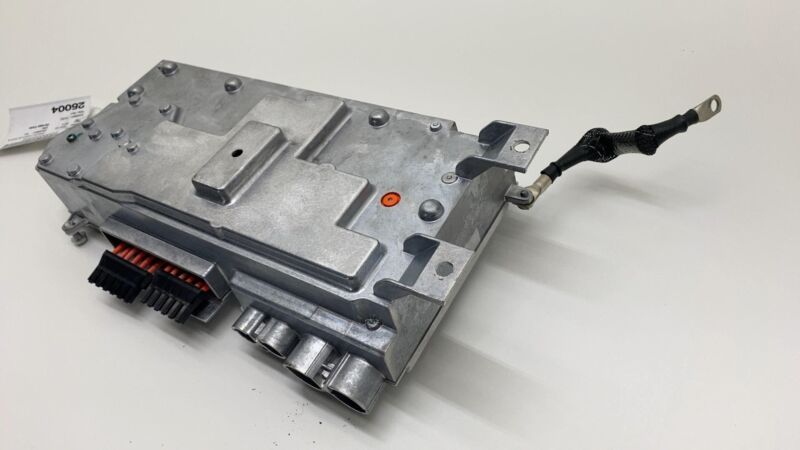 1021154 02 2012-2015 Tesla Model S MS 1-Phase High Voltage Junction Box Dual Motor Assembly