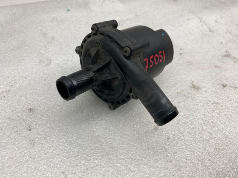 2016-2020 Tesla Model S X Cooling System Auxiliary Water Coolant Pump FWD Assy