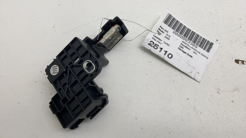⭕ 2025 Rivian R1S Battery Connector Terminal Connection Fuse Box PT006