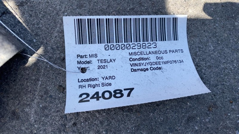 149774400B 2020-2023 Tesla Model Y MY Right Skirt Lower Rocker Panel Molding Trim Cover OEM