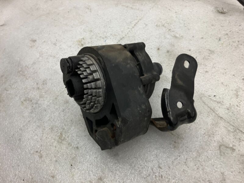2012-2015 Tesla Model S MS Motor Inverter Battery Coolant Auxiliary Water Pump