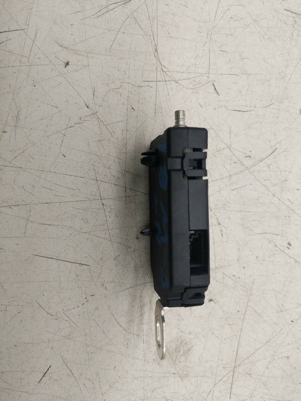 107973500A ⭕ 17-23 Tesla Model 3 Y Infotainment Antenna Amplifier AMP Radio FM 1079735-00-A