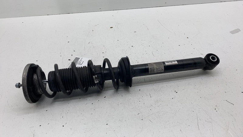 686661702 ⭕2017-2020 BMW 540i Rear Right Shock Strut Absorber w/ Coil Spring OEM 686661702