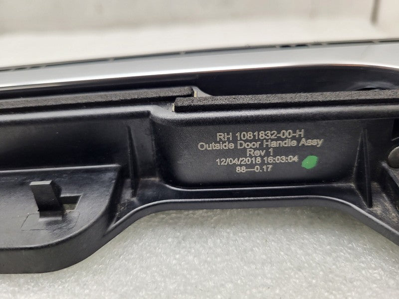 1081832 00 H ⭕17-20 Tesla Model 3 Front or Rear Exterior Door Handle Right Outer 1081832-00-H