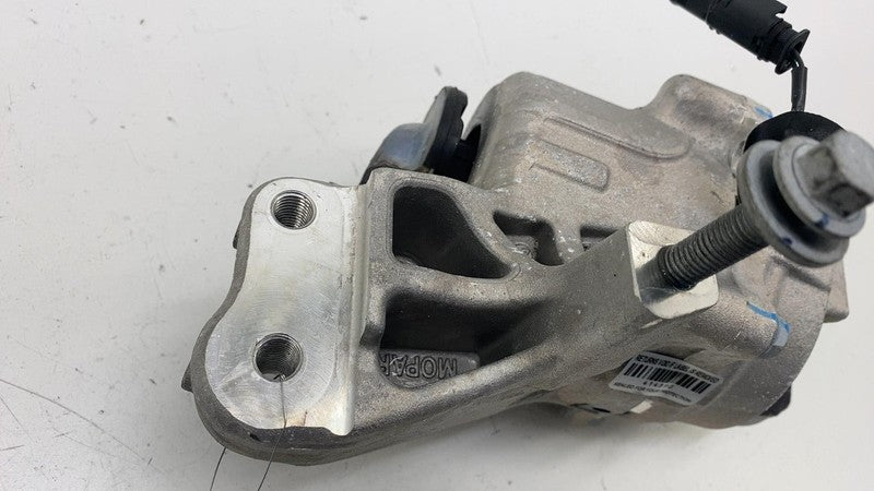 68519624AA ⭕ 2025 Ram 1500 3.0L Gas Passenger Side Engine Mount Isolator Right 68519624AA