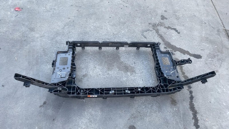 64101K4500 2018-2021 Hyundai Kona MK1 Front Bumper Radiator Core Support Frame Bracket OEM