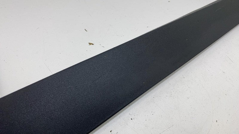 31672656 ⭕ 21-24 Polestar 2 Front Passenger Right Door Lower Trim Panel Molding 31672656