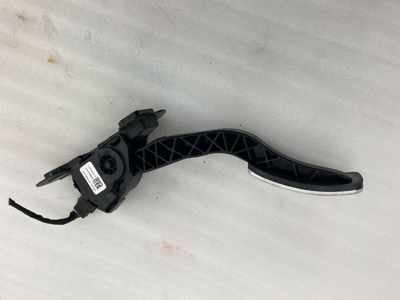 BE5C9F836AA ⭕ 2016-2020 Tesla Model S X Accelerator Throttle Pedal Assembly OEM BE5C9F836-AA