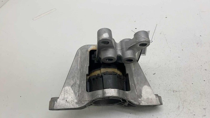 68224746 AD ⭕ 23-25 Chrysler Pacifica Engine Right Frame Mount Support Bracket RH 68224746AD