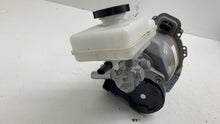 ⭕ 2025 Rivian R1S Power Brake Booster Master Cylinder Assembly Unit PT01073542-A