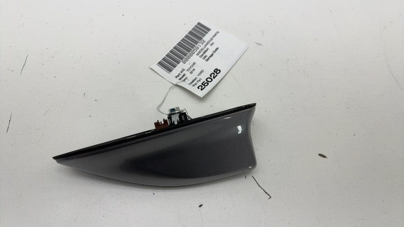 ⭕ 2018-2021 Toyota C-HR Roof Exterior Shark Fin Antenna Module w/ Cover Silver