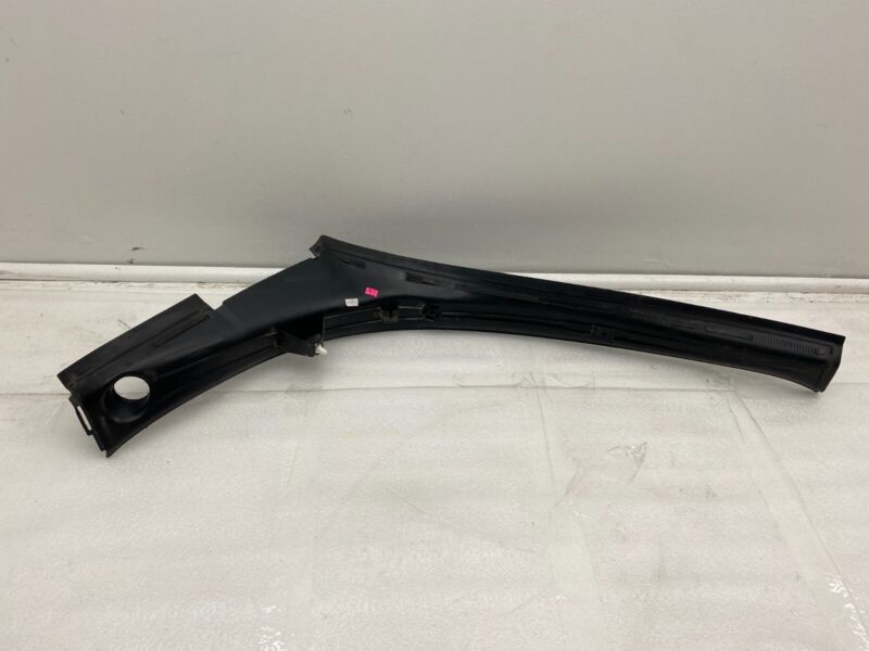 1047321 00 E ⭕ 2016-2020 Tesla Model X Passenger Side Liftgate Trough Trim Right 1047321-00-E