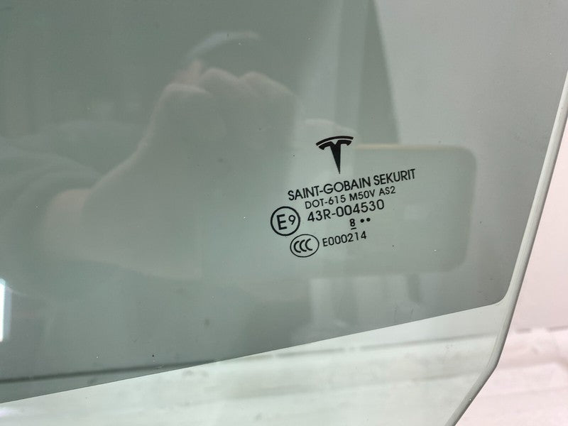 43R-004530 ⭕ 2017-2019 Tesla Model 3 Front Driver Side Door Window Glass Left Single Pane