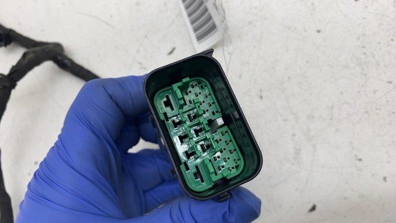 PT00568004B ⭕ 2025 Rivian R1S Rear Bumper Fascia Wire Wring Harness Connector PT00568004-B