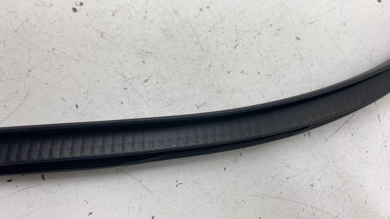 ⭕ 20-24 Model Y Front Left or Right Primary Body Weatherstrip Seal 149