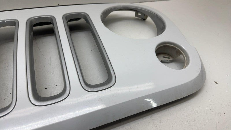 5NB84TRM ⭕ 07-18 Jeep Wrangler Front Bumper Radiator Grille Assembly White PW7 5NB84TRM