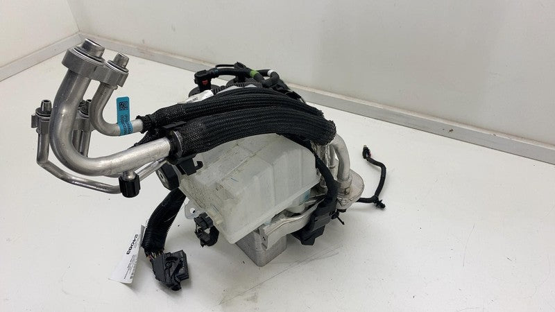 ⭕ 2020-2024 Tesla Model Y Supermanifold Refrigerant Chiller w/ Coolant