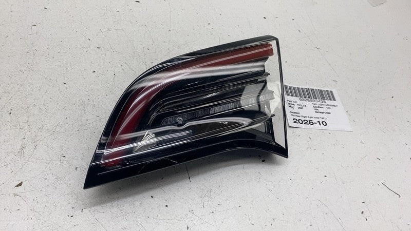 ⭕ 2017-2023 Model 3 Rear Right Inner Taillight LED Tail Lamp (3-Pin) R