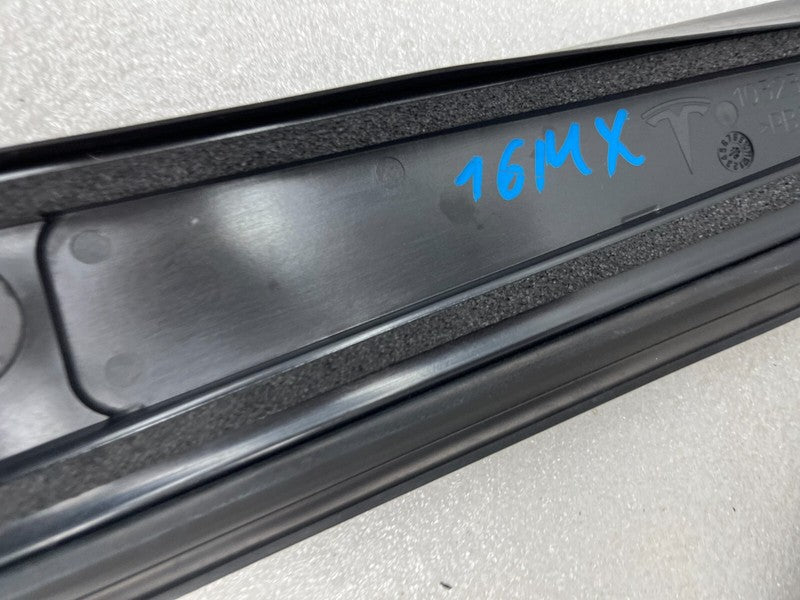 103236300C ⭕ 16-20 Model X Driver B-Pillar Applique Glass Left w/ Rubber Seal 1032363-00-C