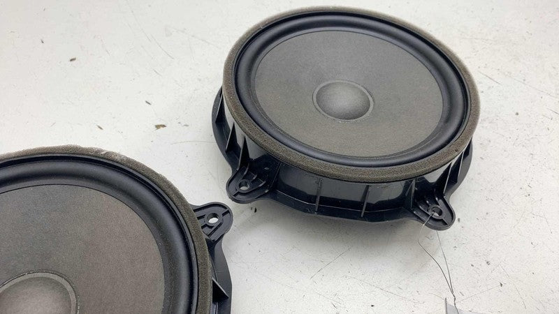 107974400d ⭕2017-2025 Tesla Model 3 Front Door Audio Woofer Speaker 200MM (x2) 1079744-00-D