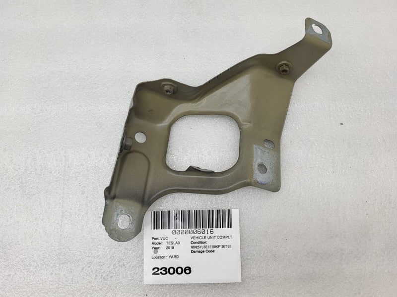 1086017-00-C ⭕ 2017-2023 Tesla Model 3 Front Driver Left Fender Support Bracket 1086017-00-C