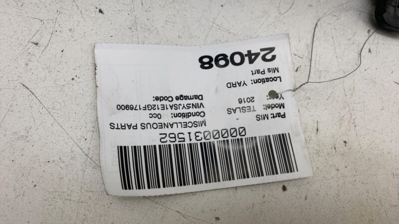 103440600C ⭕16-20 Model S Front Trunk Frunk Engine Bay Under Hood Fuse Box 12V 1034405-00-F